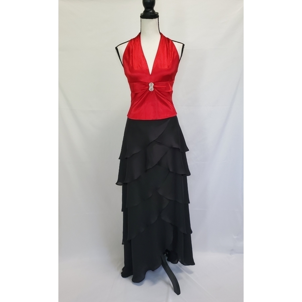 Elegant Ball Formal Red Halter Top & Black Tiered Skirt 2pc Set - Picture 1 of 5